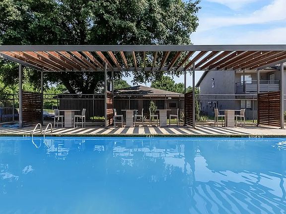 Swimming Pool 2