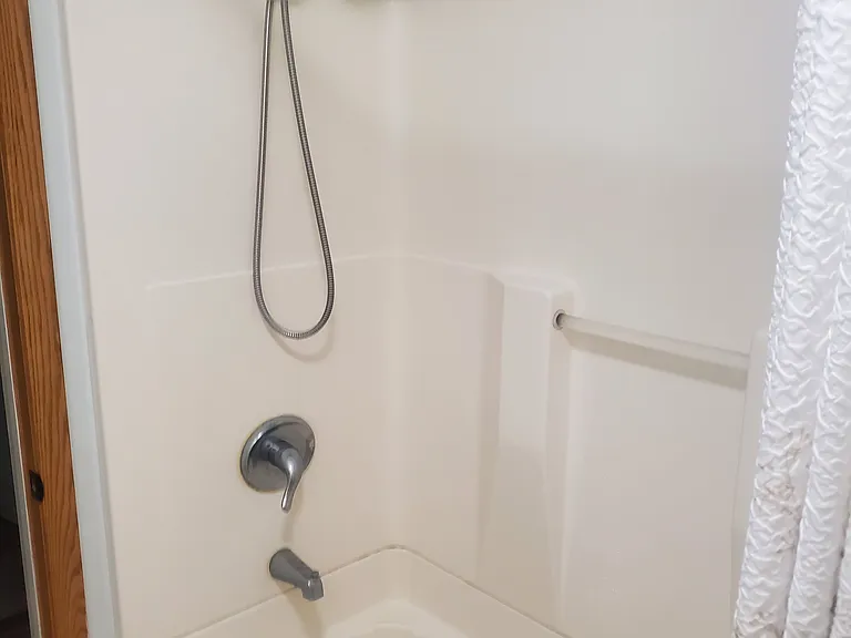 4836 Tuxedo Blvd — Photo 2