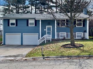 1022W W Cooper St, Maryville, MO 64468