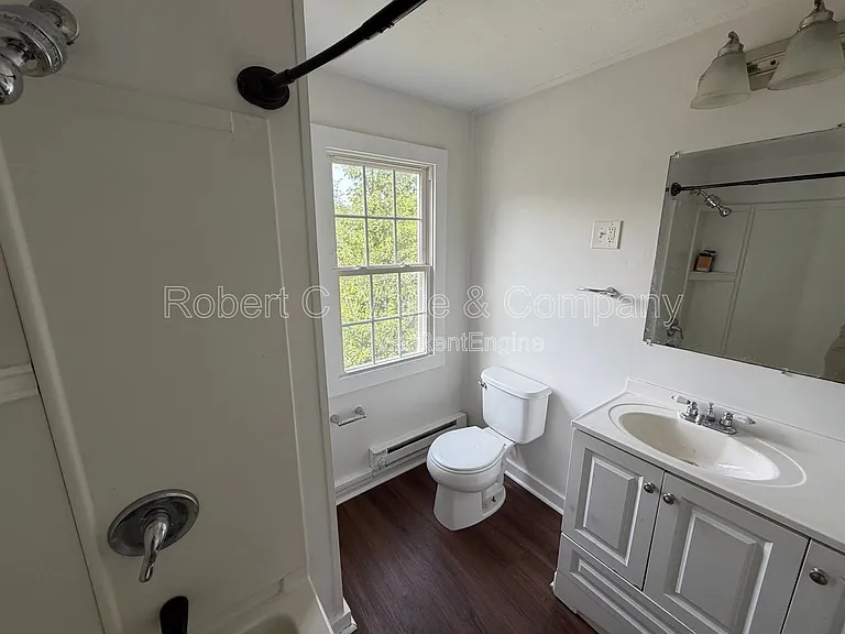 202 Main St #C — Photo 15