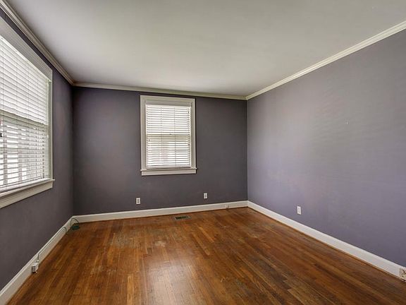 3rd image of 2116 19th Ave S #B