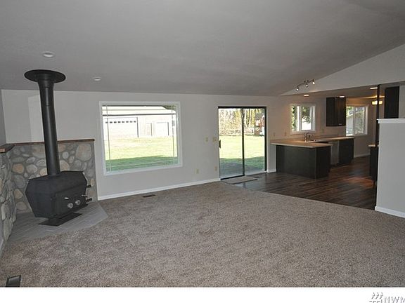 5th image of 8423 191st St E