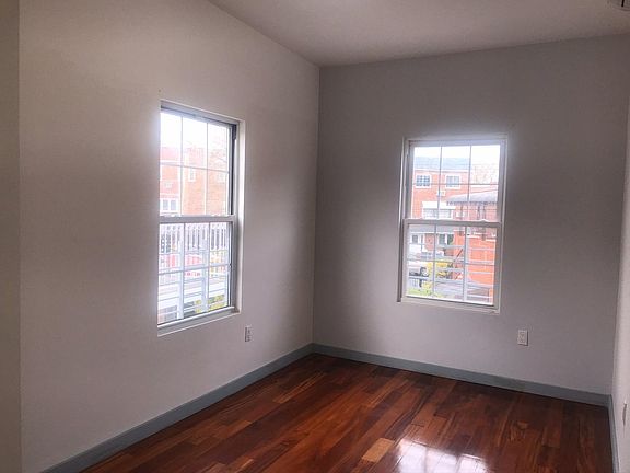 5th image of 2019 E 53rd St #2