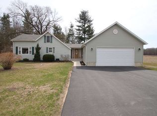 10895 E 300 N, Grovertown, IN 46531