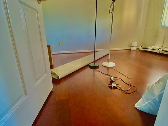 3rd image of 2824 College Ave