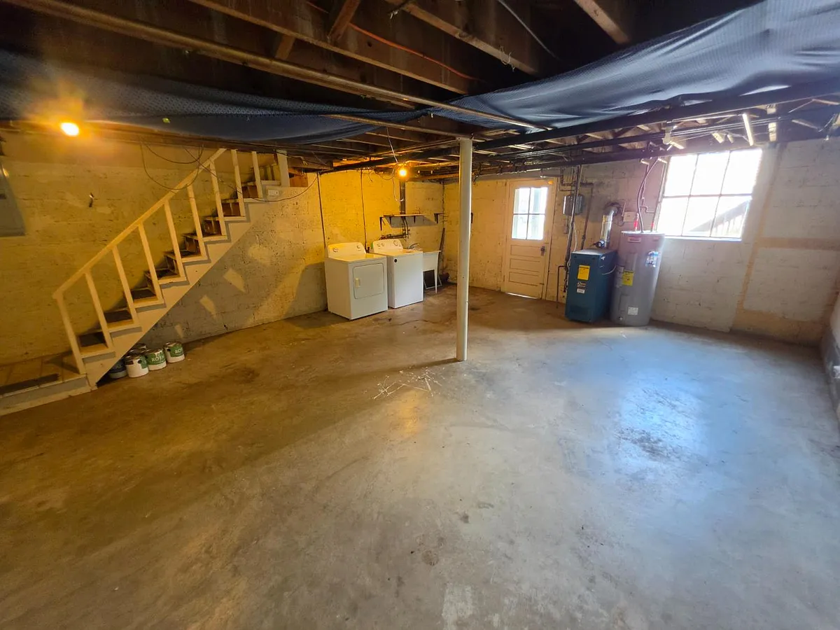 Building Photo - 107 Virginia St