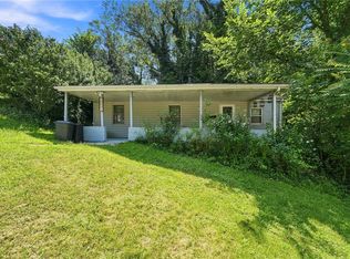 2521 Portland St, Grapeville, PA 15634