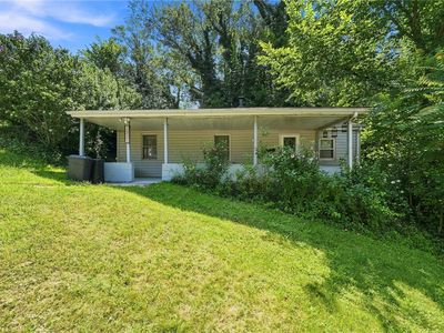 2521 Portland St, Grapeville, PA, 15634