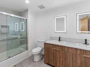 1525 N Hobart Blvd, Los Angeles, CA 90027