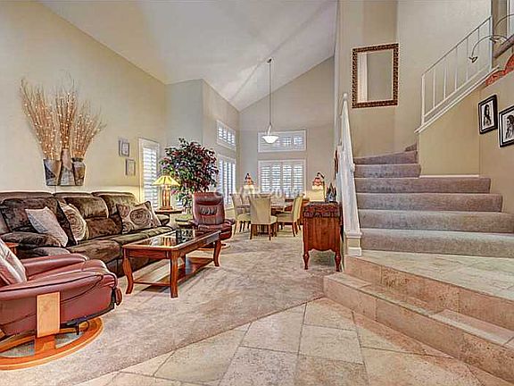 3rd image of 1837 Ruby Ln