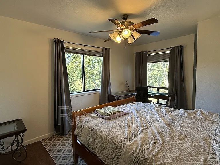 539 Hatfield Dr — Photo 10