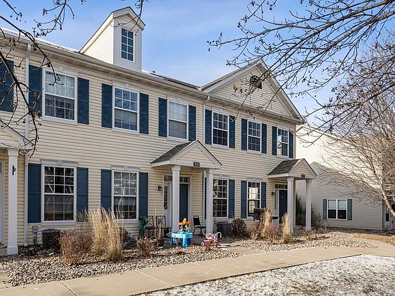 3rd image of 1625 Liberty Cir