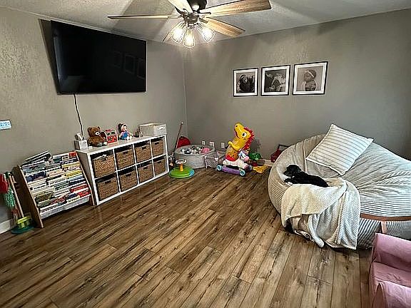 Front living room 