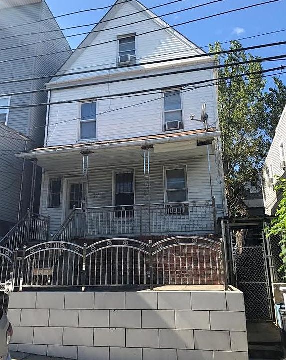 1st image of 1823 Trafalgar Pl