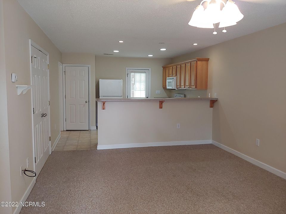 2nd image of 1003 High Point Ave APT 5