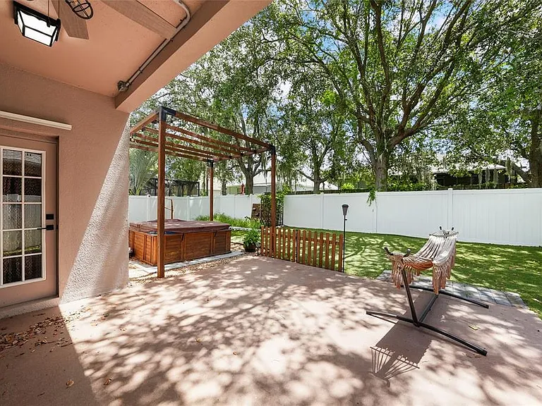 13804 Sigler St — Photo 27