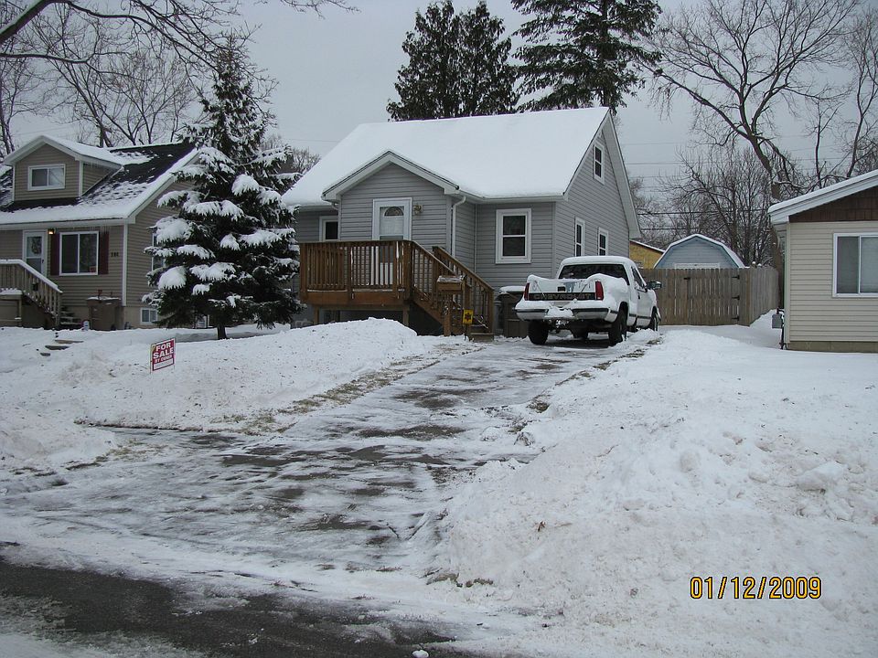1st image of 180 Parkdale Ave