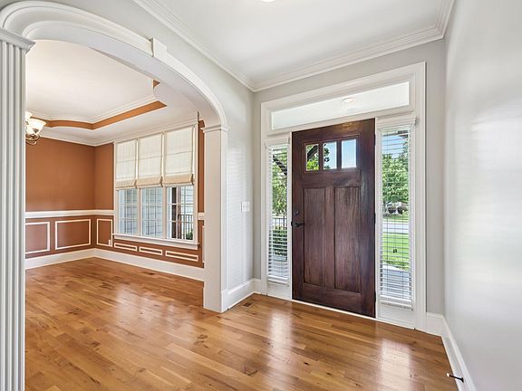 5th image of 204 Plantation Dr