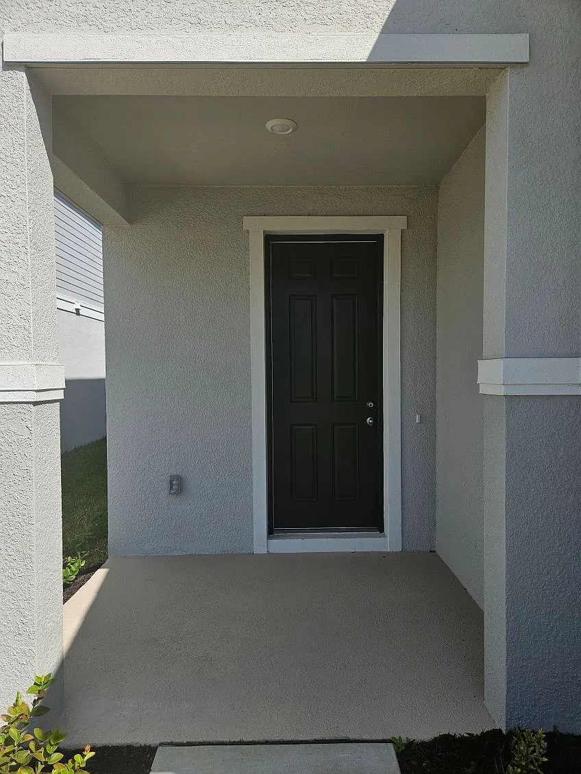 3 bed, 2.5 bath, 2107 sqft, $3,400 — Photo 2