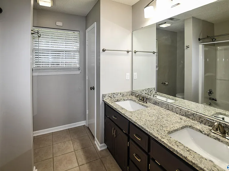 108 Portal Ln — Photo 11