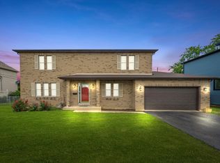 609 N Wolf Rd, Northlake, IL 60164