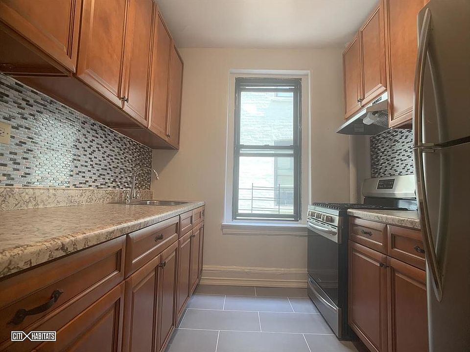 1st image of 3035 34th St APT C1