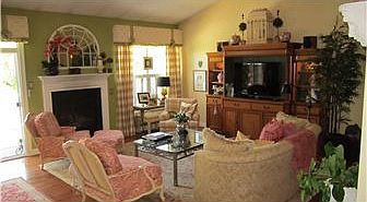 Main living room with gas fireplace