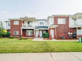 5753 Acorn Ln, Sterling Heights, MI 48314