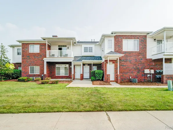 5753 Acorn Ln, Sterling Heights, MI 48314