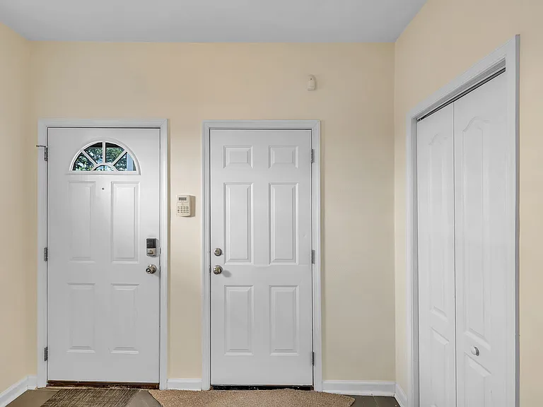 8131 Redmon Rd #B — Photo 4