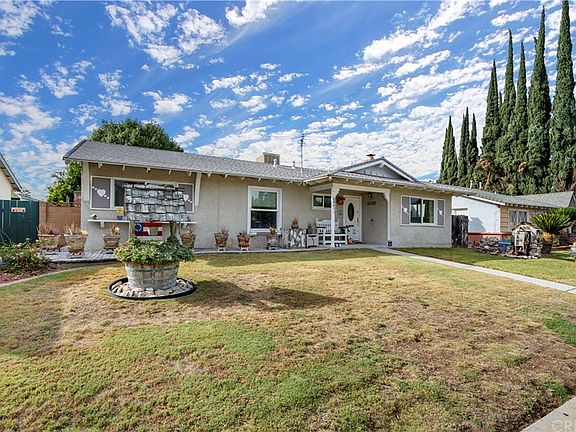 3rd image of 6861 Fallbrook Ave
