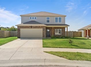 204 W Laurel Ave, Rogers, AR 72758