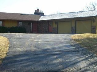 N7408 Grand View Dr, Whitewater, WI 53190