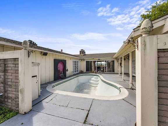 5th image of 1305 Del Mar Avenue