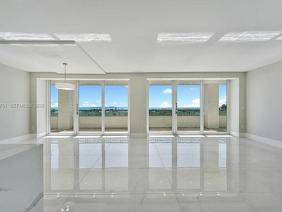 4th image of 3400 SW 27th Ave APT 602