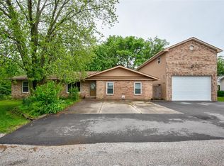 301 W Boeshenz St, Summerfield, IL 62289