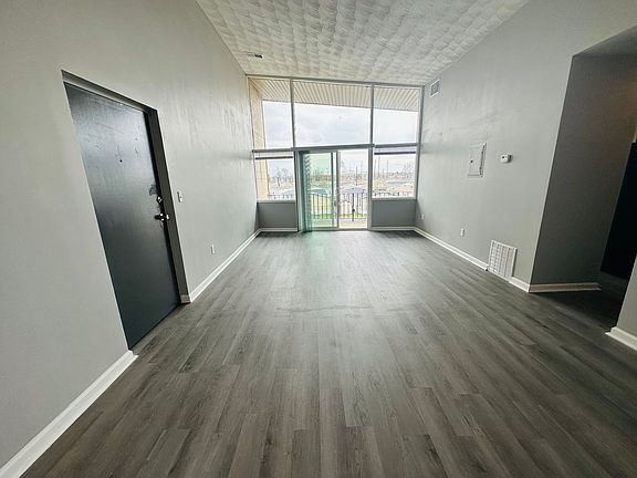 5th image of 9025 El Dorado Dr #9037-103