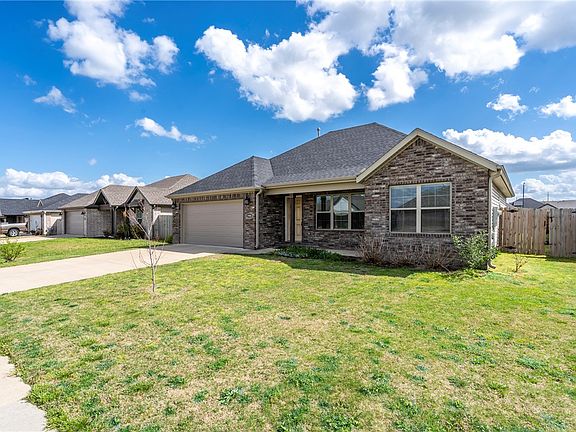2nd image of 1908 E Endura Park Dr