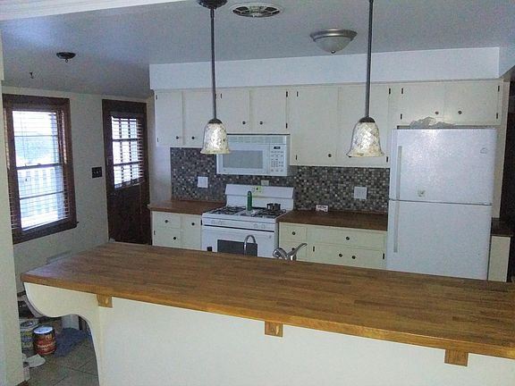 2nd image of 149 Fairlawn Dr