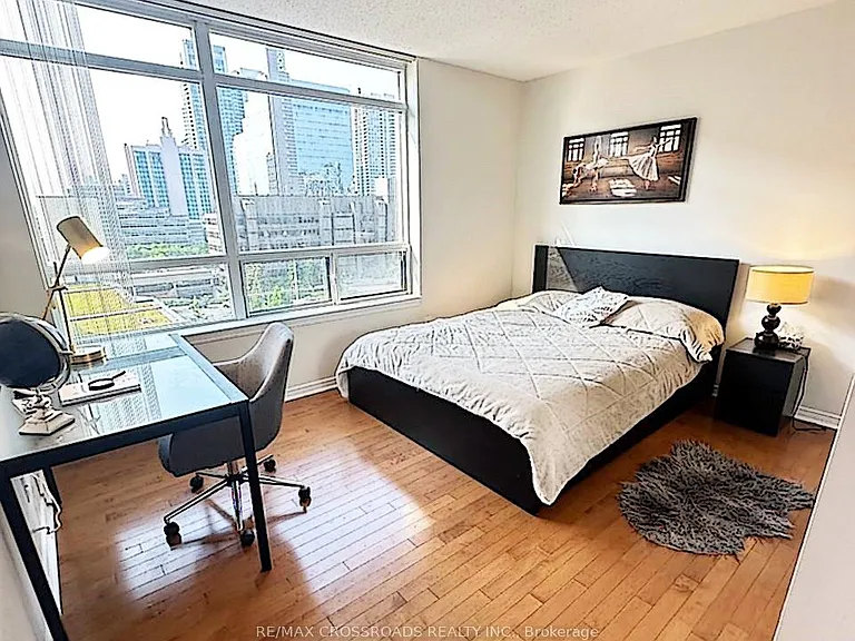 155 Beecroft Rd #906 — Photo 20