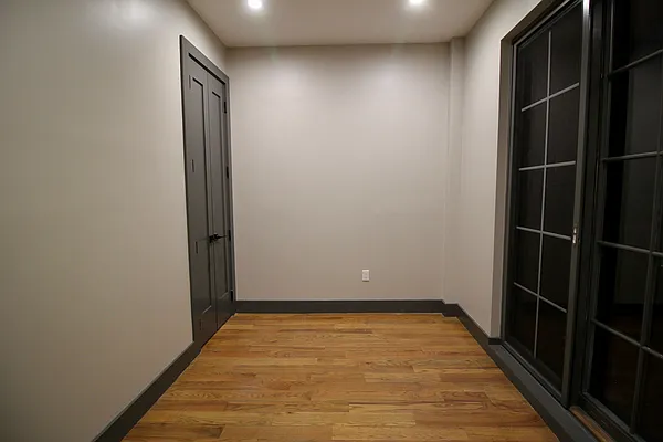 Rented by Hagstrom Management Inc | media 7