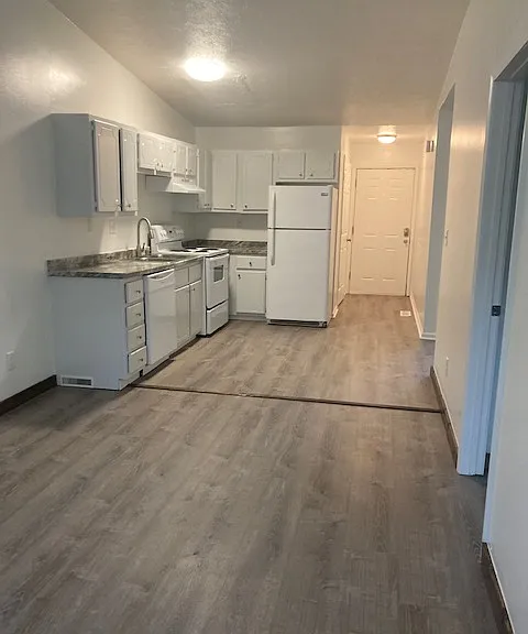 122 Limerick Dr — Photo 4