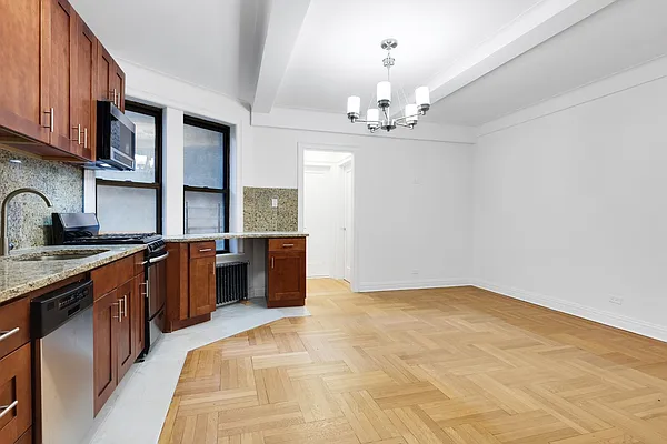 Rented by Cooper & Cooper Real Estate | media 2