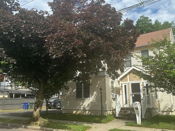 140 Arcadia Avenue