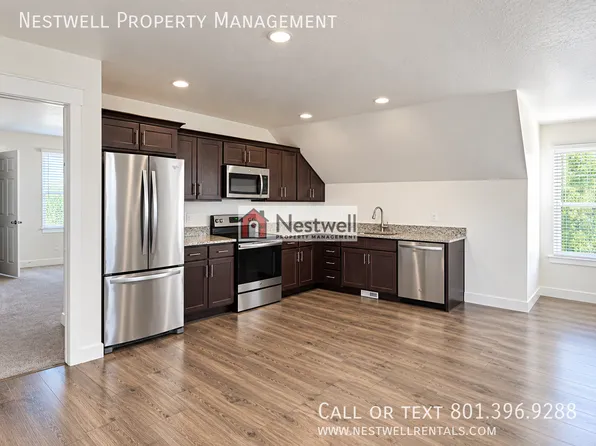 10598 S Lake Terrace Ave, South Jordan, UT 84009