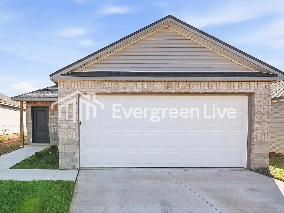 920196 Wallace Ave