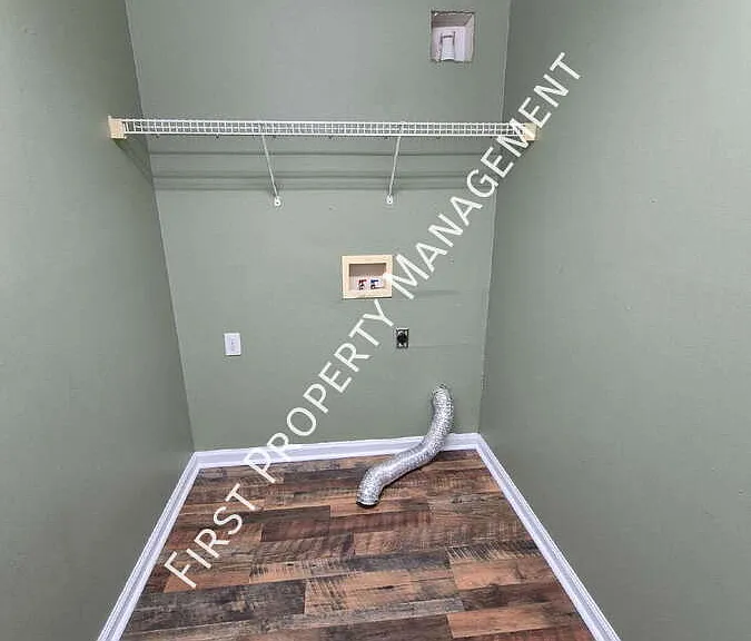 3151 Willow Springs Dr NE — Photo 9
