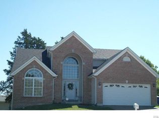 2012 Archway Dr, Wentzville, MO