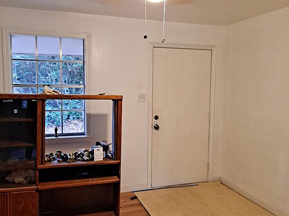5th image of 1310 S Shivers St