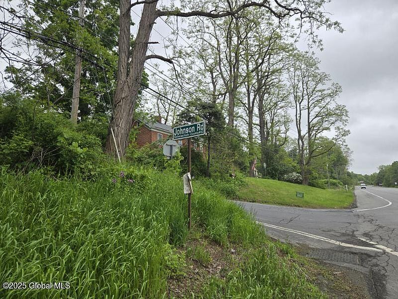 3rd image of L4 Johnson Road